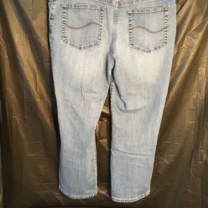 lee relaxed fit 1889